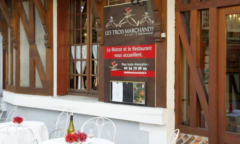 Relais des Trois Châteaux Cour-Cheverny Exterior foto